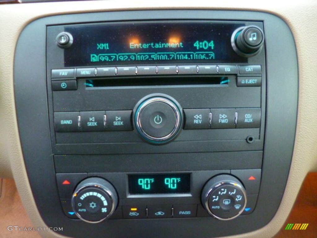 2008 Buick Lucerne CX Controls Photo #88970087
