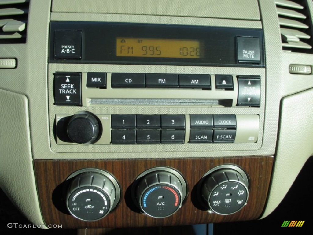 2005 Nissan Altima 2.5 S Controls Photo #88972075