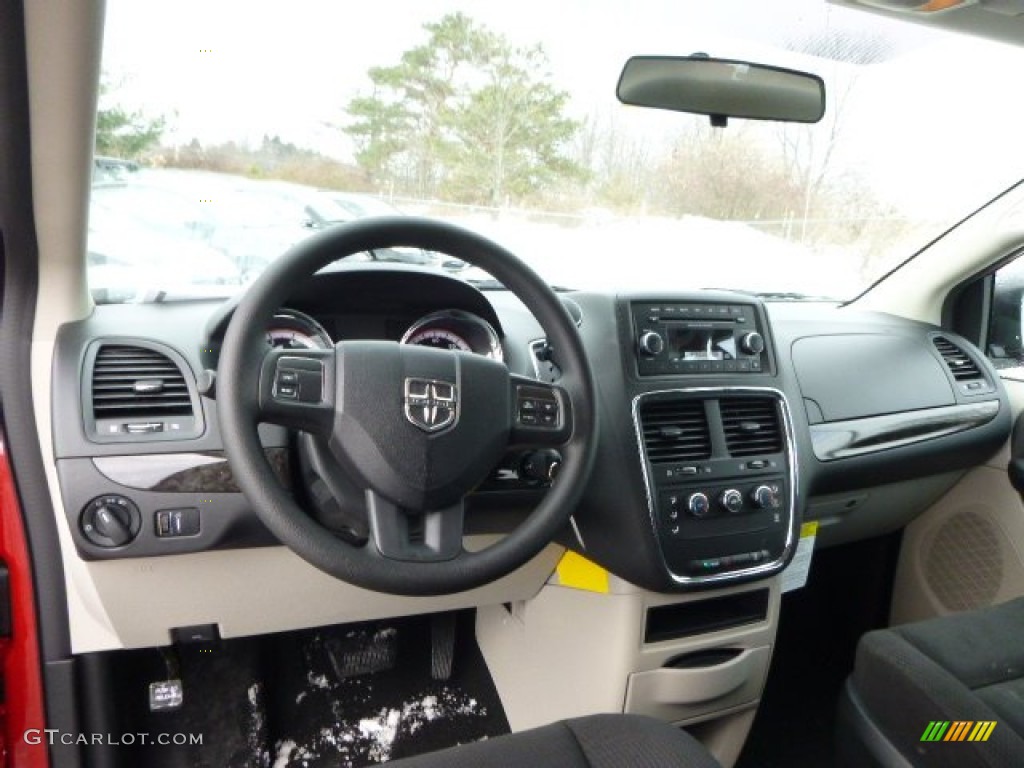 2014 Grand Caravan American Value Package - Redline 2-Coat Pearl / Black/Light Graystone photo #14