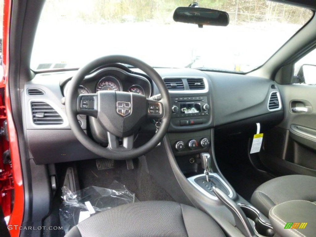 Black Interior 2014 Dodge Avenger SE Photo #88972969