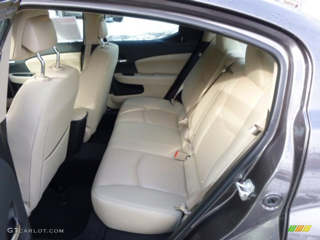 2014 Dodge Avenger SE Rear Seat Photos