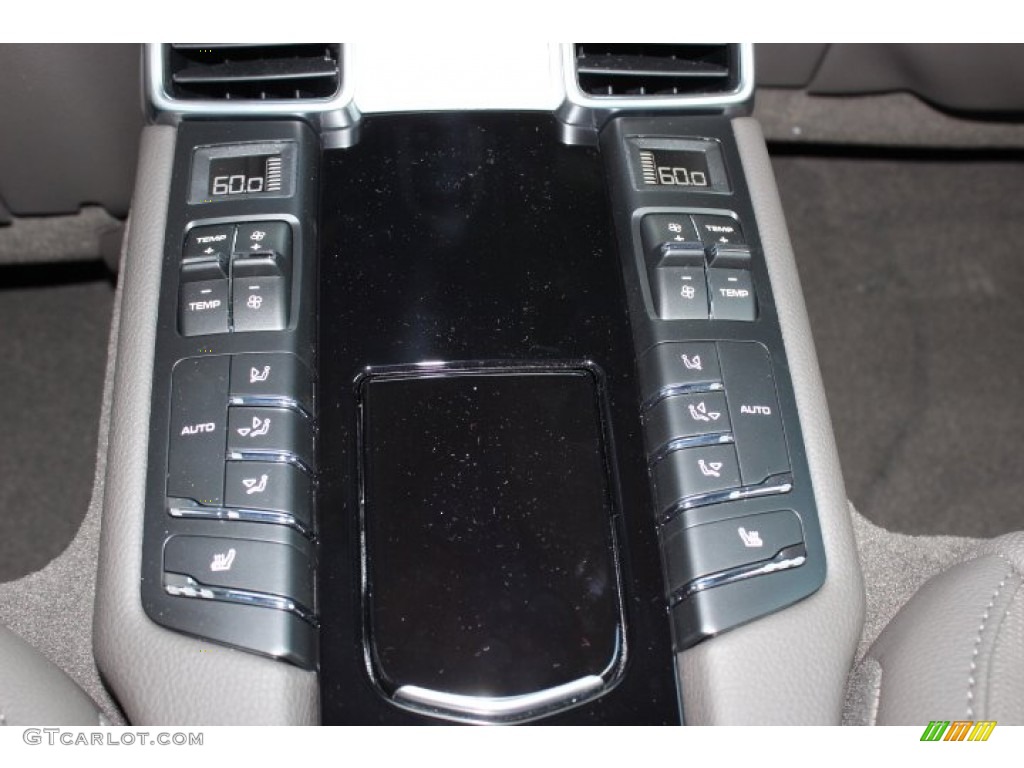 2014 Porsche Panamera 4 Controls Photo #88976245