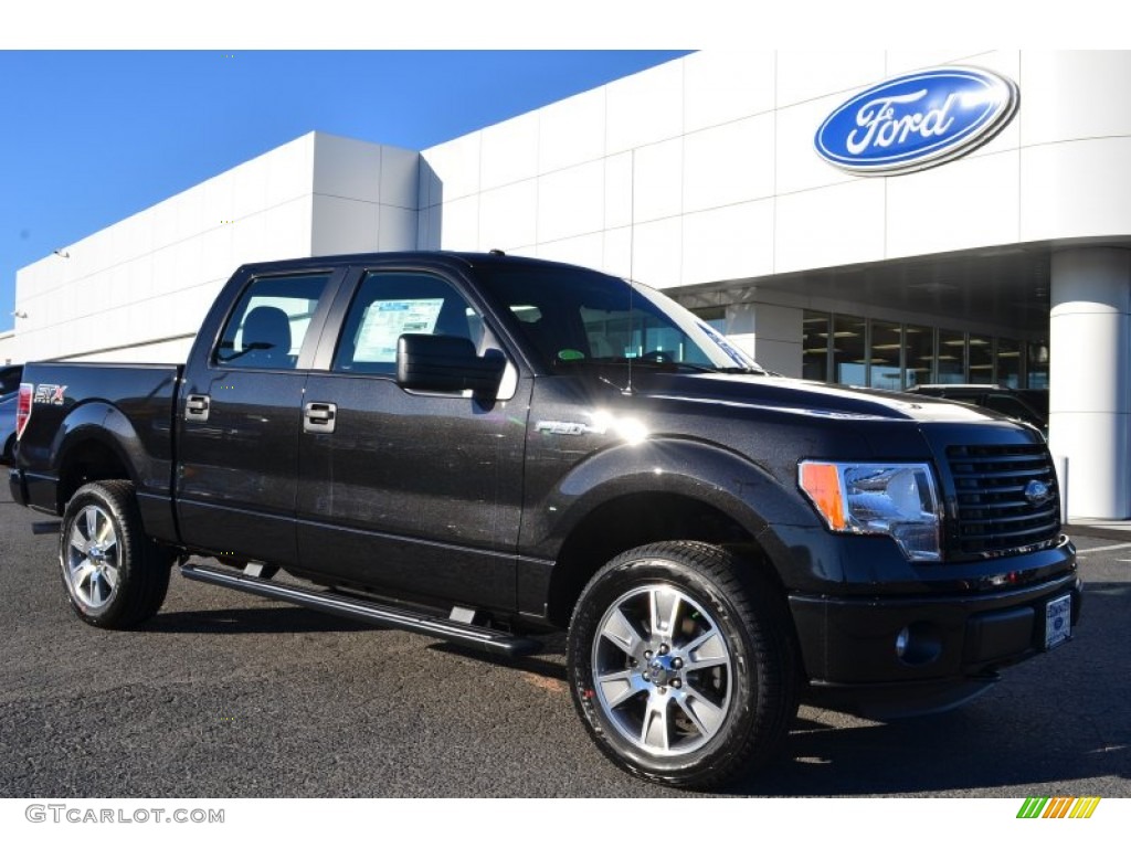 2014 F150 XLT SuperCrew 4x4 - Tuxedo Black / Black photo #1