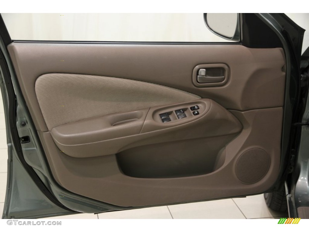 2005 Nissan Sentra 1.8 S Taupe Door Panel Photo #88981756
