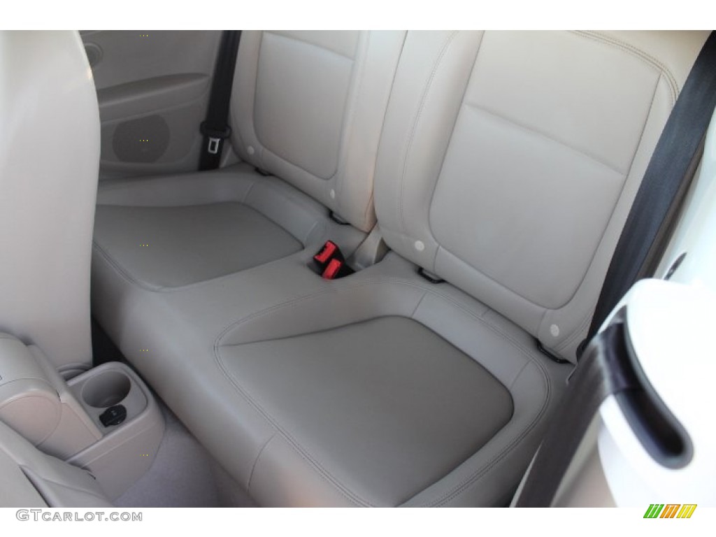 2014 Beetle TDI Convertible - Pure White / Beige photo #17