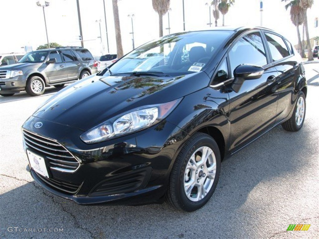 2014 Fiesta SE Hatchback - Tuxedo Black / Charcoal Black photo #1