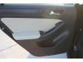Black - Jetta SE Sedan Photo No. 20