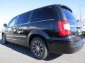 2014 Brilliant Black Crystal Pearl Chrysler Town & Country S  photo #2