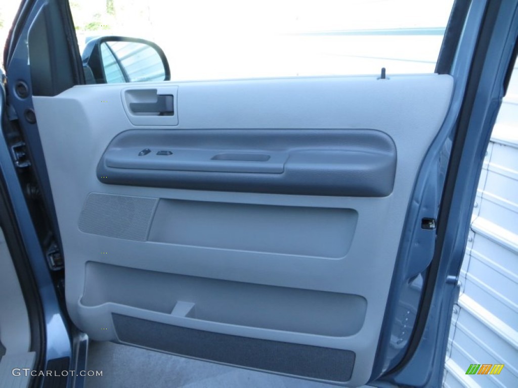 2005 Freestar SEL - Medium Steel Blue Metallic / Flint Grey photo #23