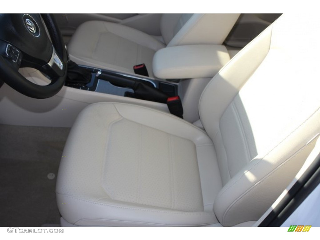 2014 Passat 1.8T SE - Candy White / Cornsilk Beige photo #13