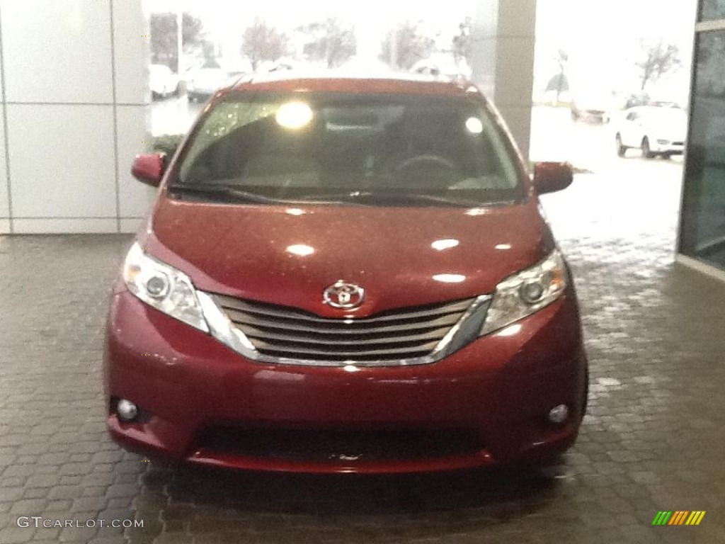 2012 Sienna XLE - Salsa Red Pearl / Light Gray photo #1