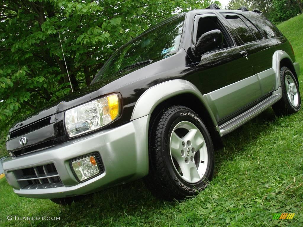2001 QX4 4x4 - Black Obsidian / Graphite photo #1