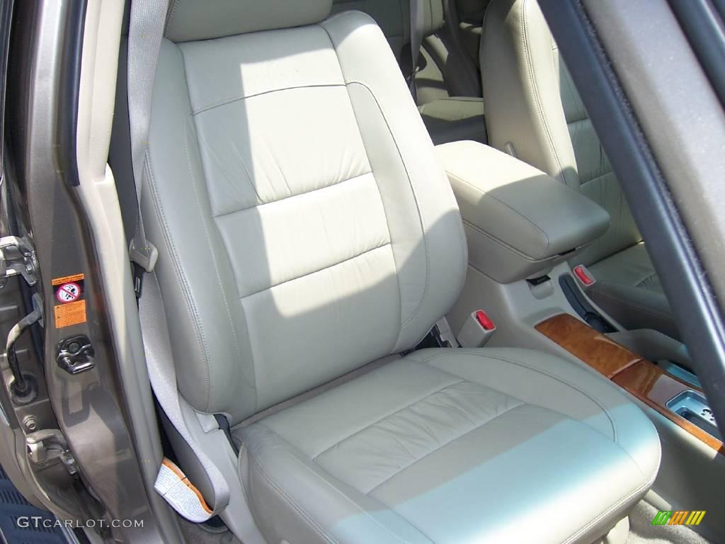 2003 QX4  - Bronze Metallic / Stone Beige photo #9
