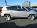 2011 Bright Silver Metallic Jeep Compass 2.0  photo #3