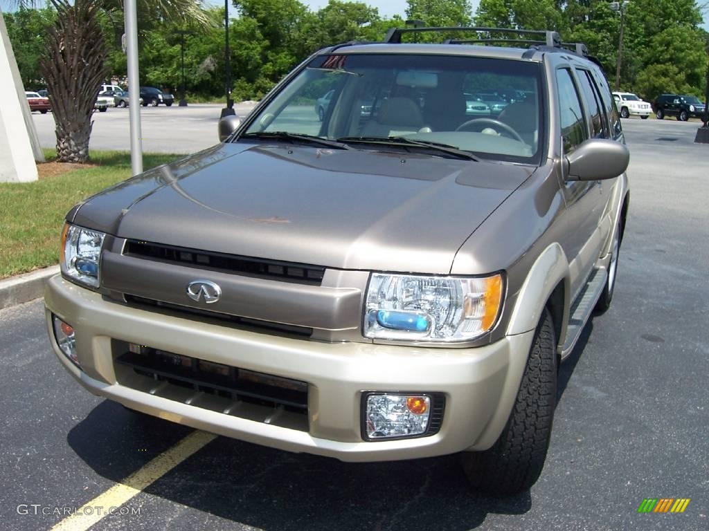 2003 QX4  - Bronze Metallic / Stone Beige photo #18