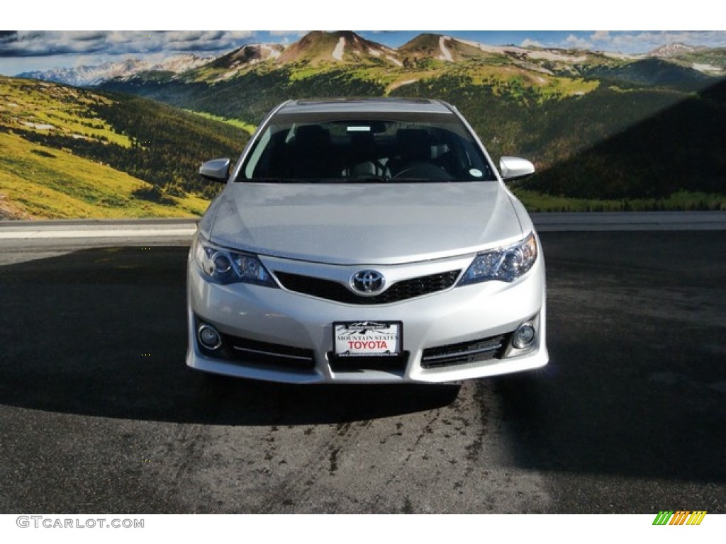 2014 Camry SE - Classic Silver Metallic / Black/Ash photo #2