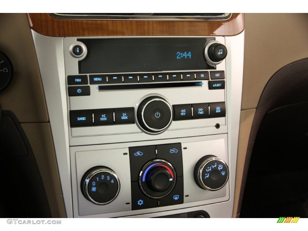 2009 Chevrolet Malibu LT Sedan Controls Photo #89001185