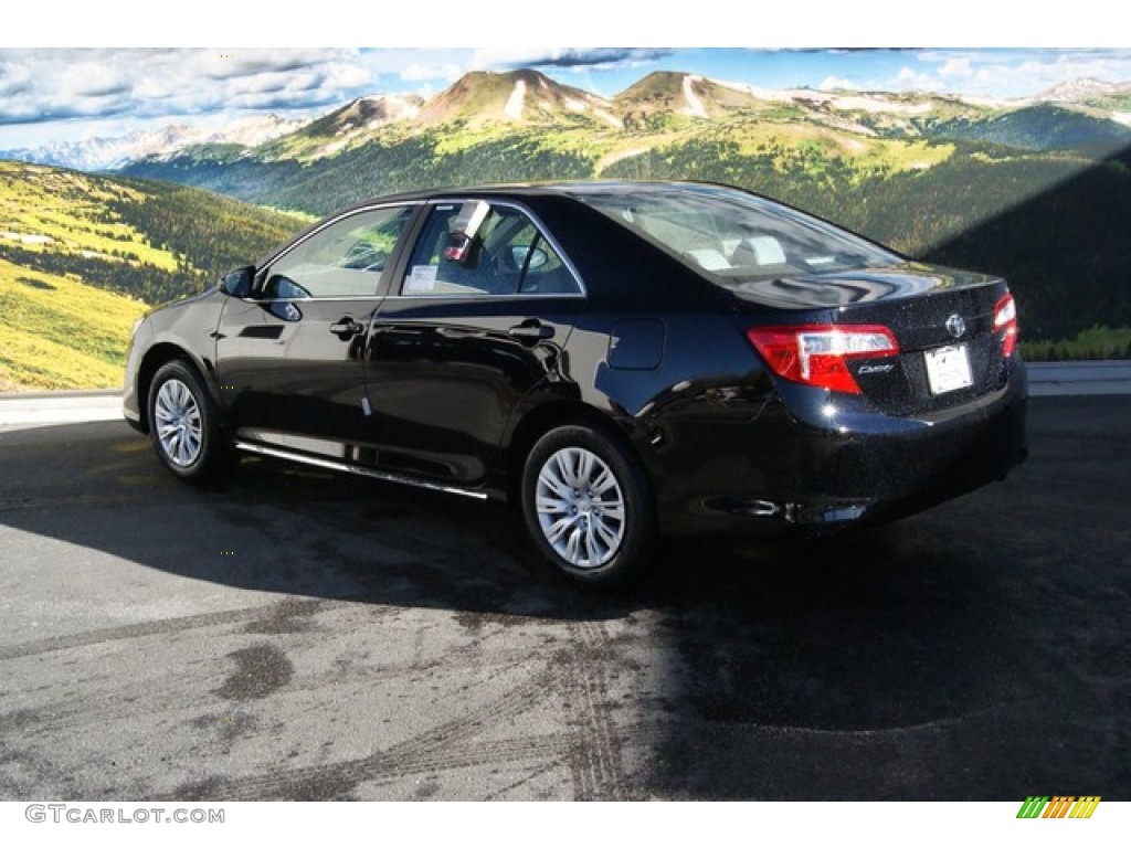 2014 Camry LE - Attitude Black Metallic / Ivory photo #3