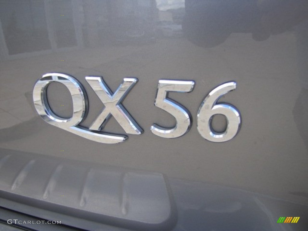 2011 Infiniti QX 56 Marks and Logos Photos
