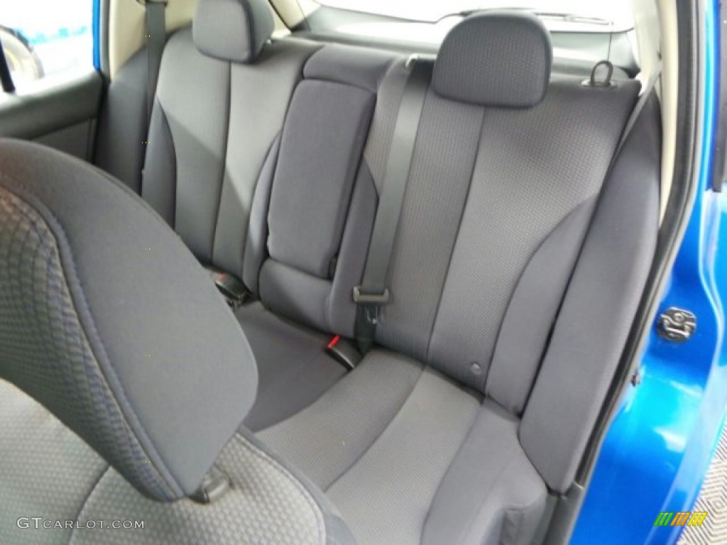 2009 Versa 1.8 S Hatchback - Blue Metallic / Charcoal photo #7