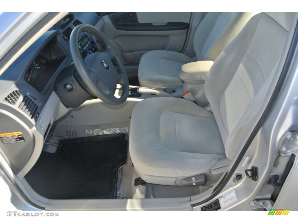 2005 Spectra EX Sedan - Clear Silver / Gray photo #8