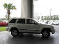 Stone White - Grand Cherokee Laredo Photo No. 5
