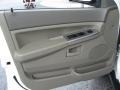 Stone White - Grand Cherokee Laredo Photo No. 12