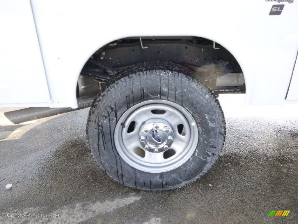 2014 F350 Super Duty XL SuperCab 4x4 - Oxford White / Steel photo #9