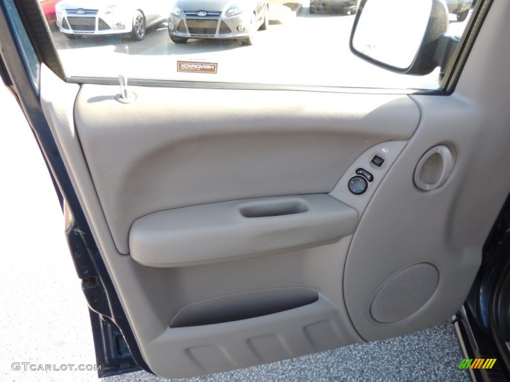 2003 Liberty Sport - Patriot Blue Pearl / Dark Slate Gray photo #5