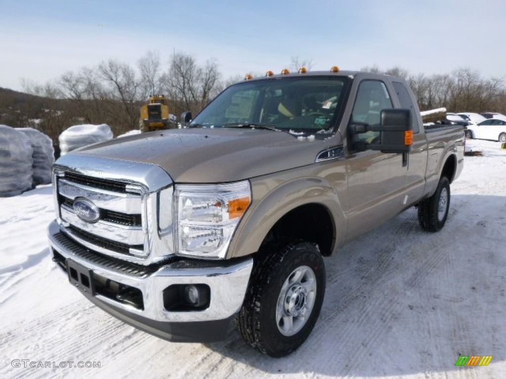2014 F250 Super Duty XLT SuperCab 4x4 - Pale Adobe Metallic / Adobe photo #4