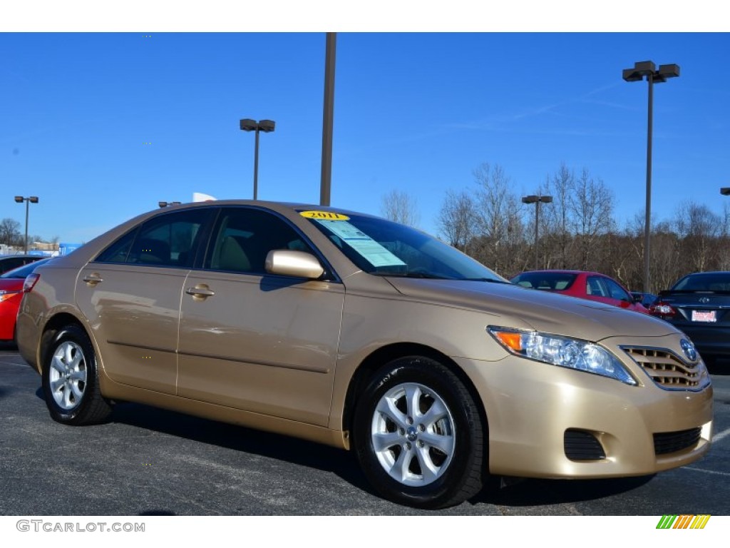 Sandy Beach Metallic 2011 Toyota Camry LE Exterior Photo #89015028