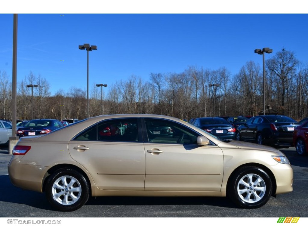 Sandy Beach Metallic 2011 Toyota Camry LE Exterior Photo #89015055
