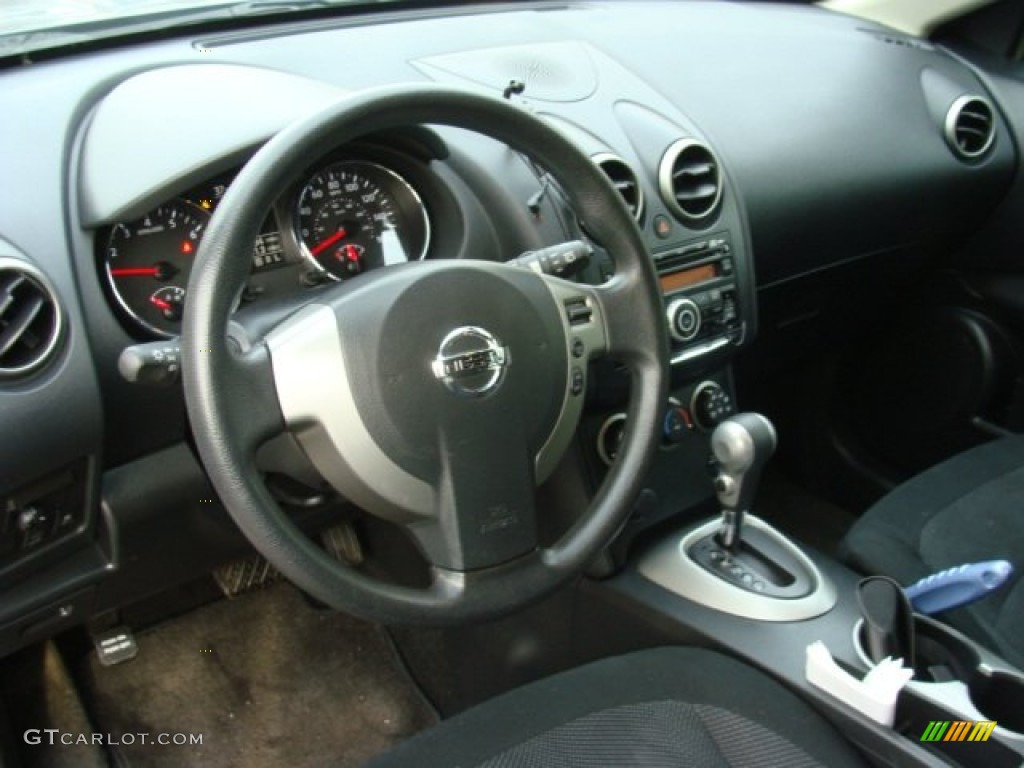 2011 Rogue S AWD - Platinum Graphite / Black photo #9