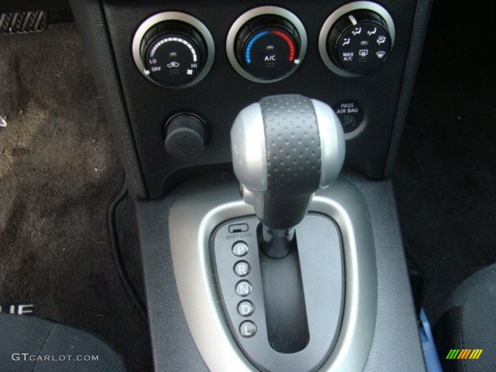 2011 Rogue S AWD - Platinum Graphite / Black photo #17