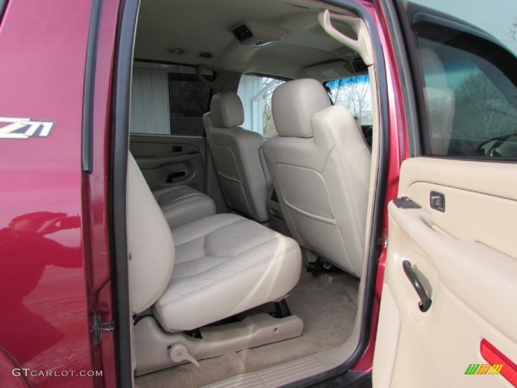 2004 Suburban 1500 Z71 4x4 - Sport Red Metallic / Tan/Neutral photo #15