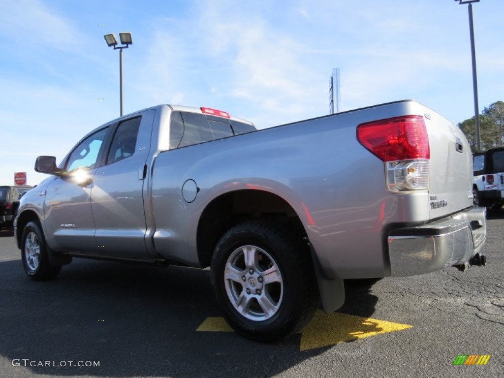 2011 Tundra SR5 Double Cab 4x4 - Silver Sky Metallic / Graphite Gray photo #5