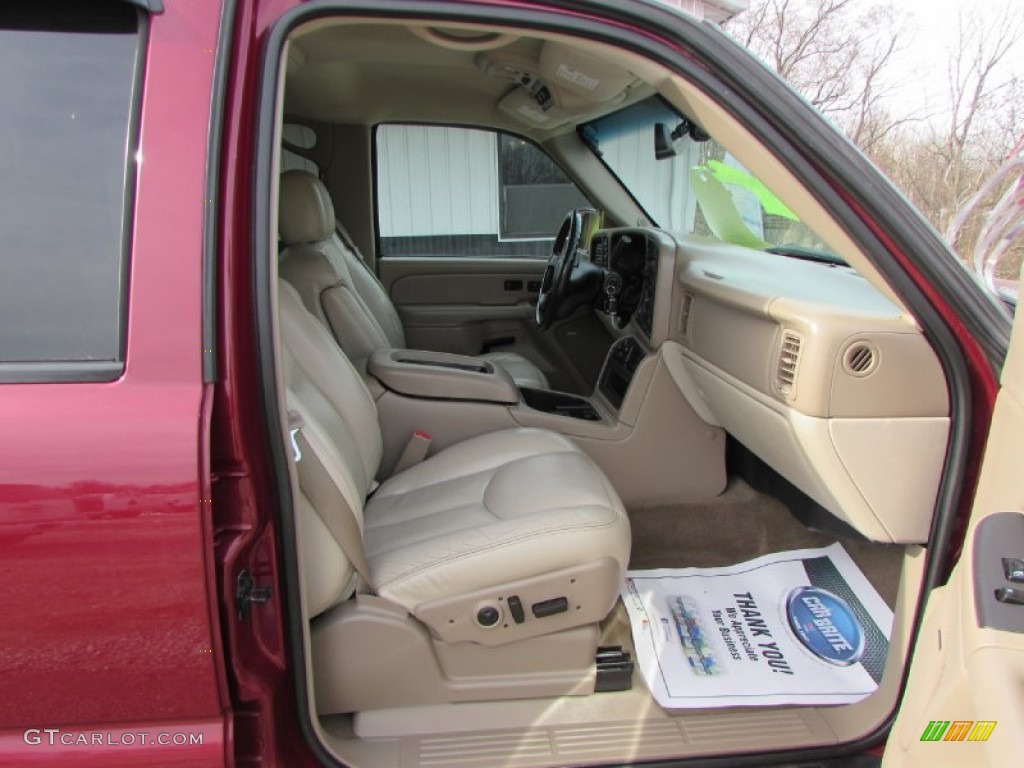 2004 Suburban 1500 Z71 4x4 - Sport Red Metallic / Tan/Neutral photo #25