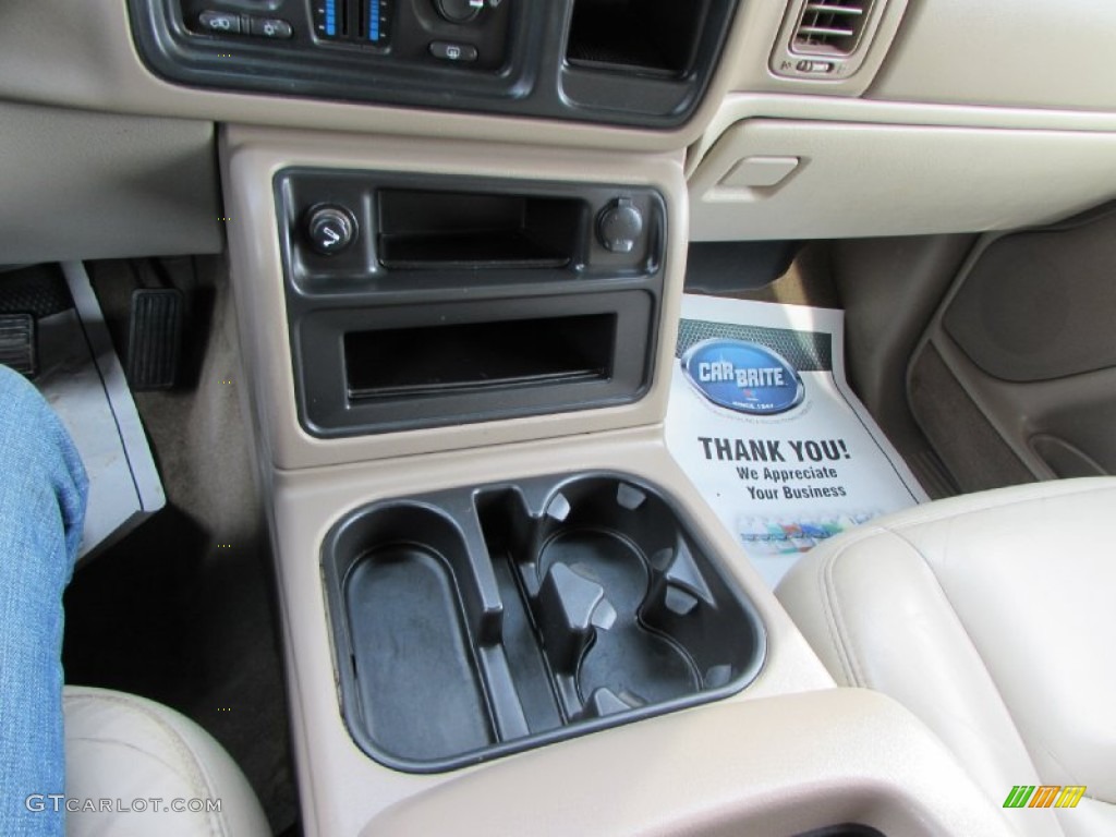 2004 Suburban 1500 Z71 4x4 - Sport Red Metallic / Tan/Neutral photo #44