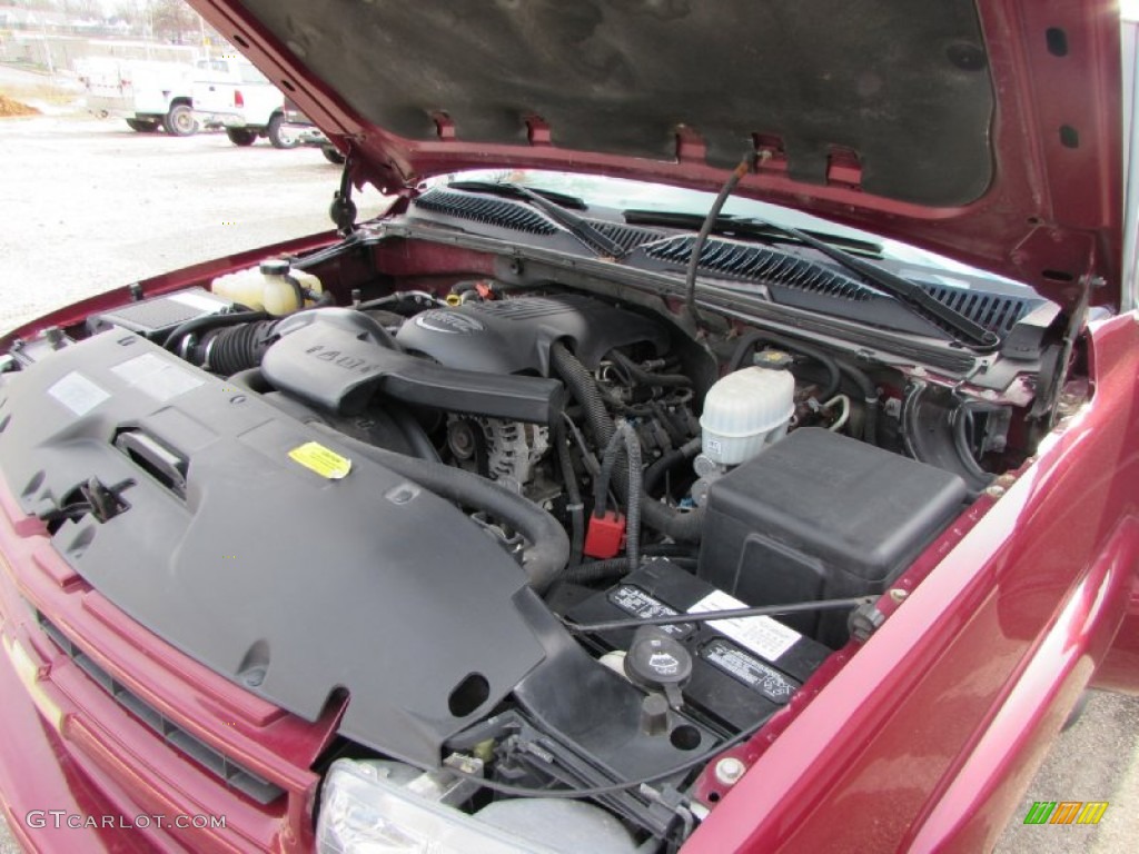 2004 Chevrolet Suburban 1500 Z71 4x4 Engine Photos