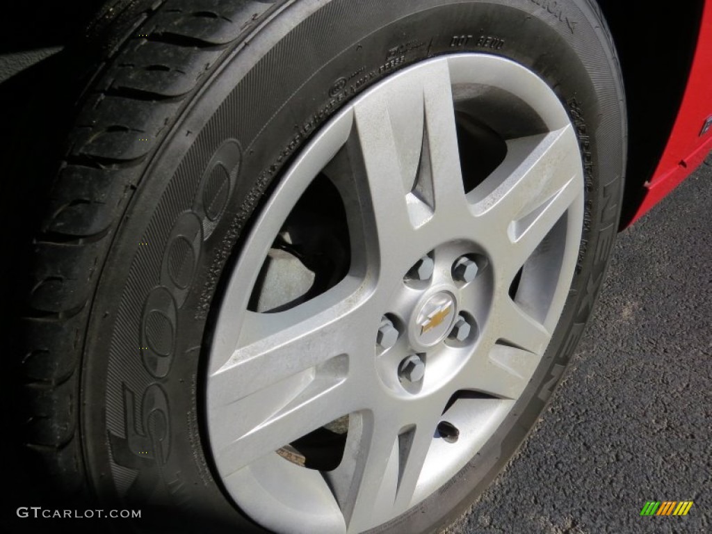 2008 Chevrolet HHR LT Wheel Photos