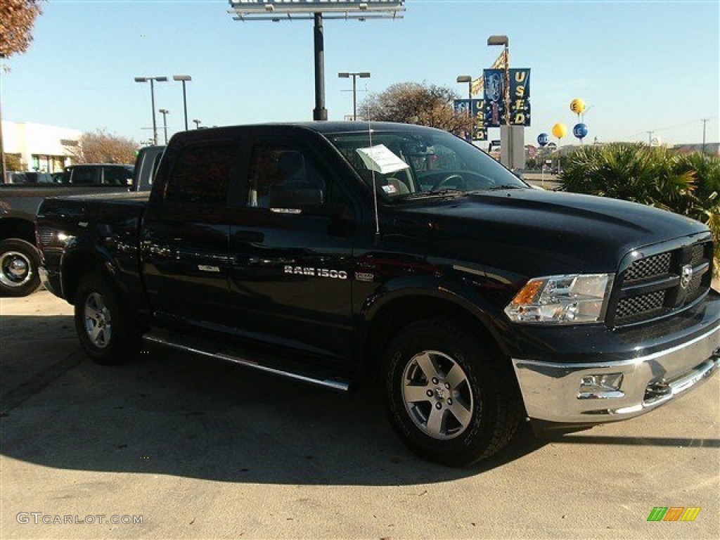 2012 Ram 1500 Outdoorsman Crew Cab 4x4 - True Blue Pearl / Light Pebble Beige/Bark Brown photo #6