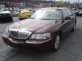 2003 Autumn Red Metallic Lincoln Town Car Signature  photo #16