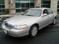 2003 Silver Birch Metallic Lincoln Town Car Signature  photo #2