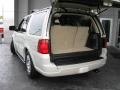 2005 Cashmere Tri Coat Lincoln Navigator Luxury 4x4  photo #8