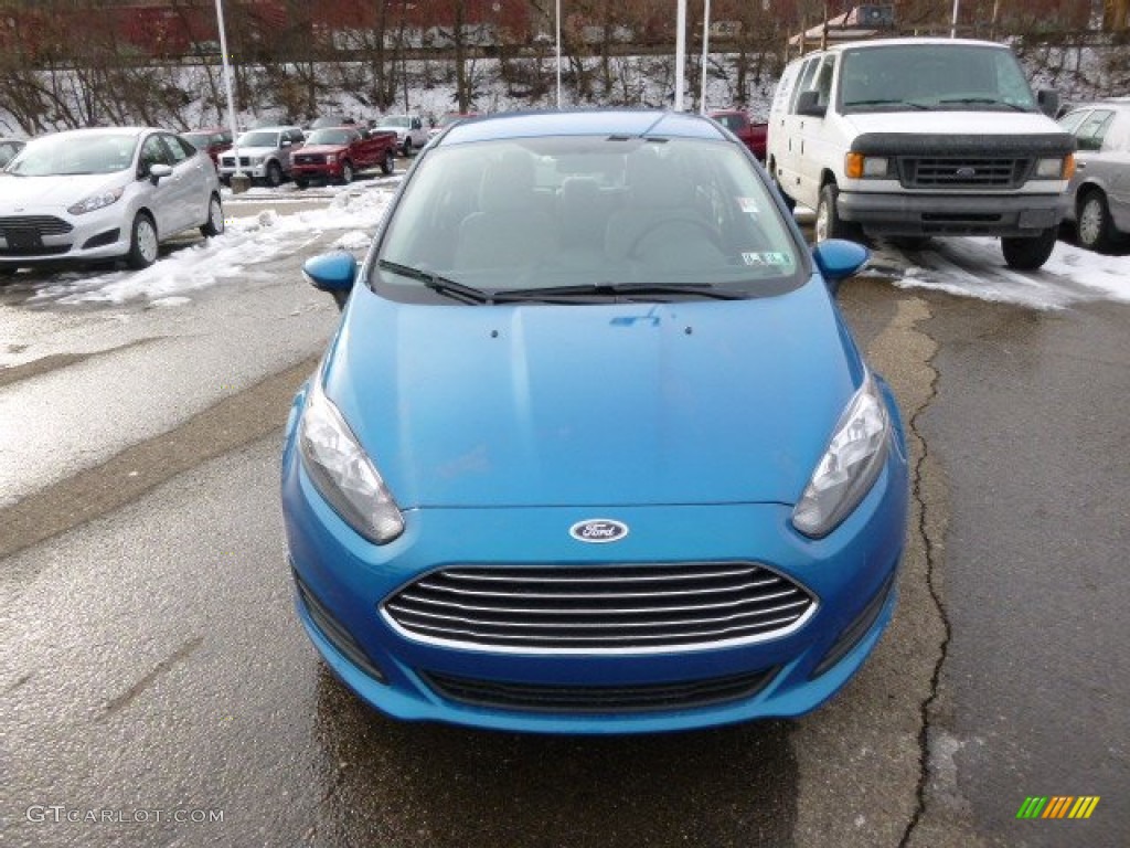 2014 Fiesta SE Sedan - Performance Blue / Medium Light Stone photo #3