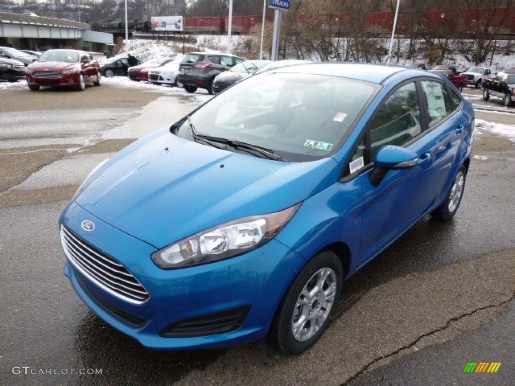 2014 Fiesta SE Sedan - Performance Blue / Medium Light Stone photo #4