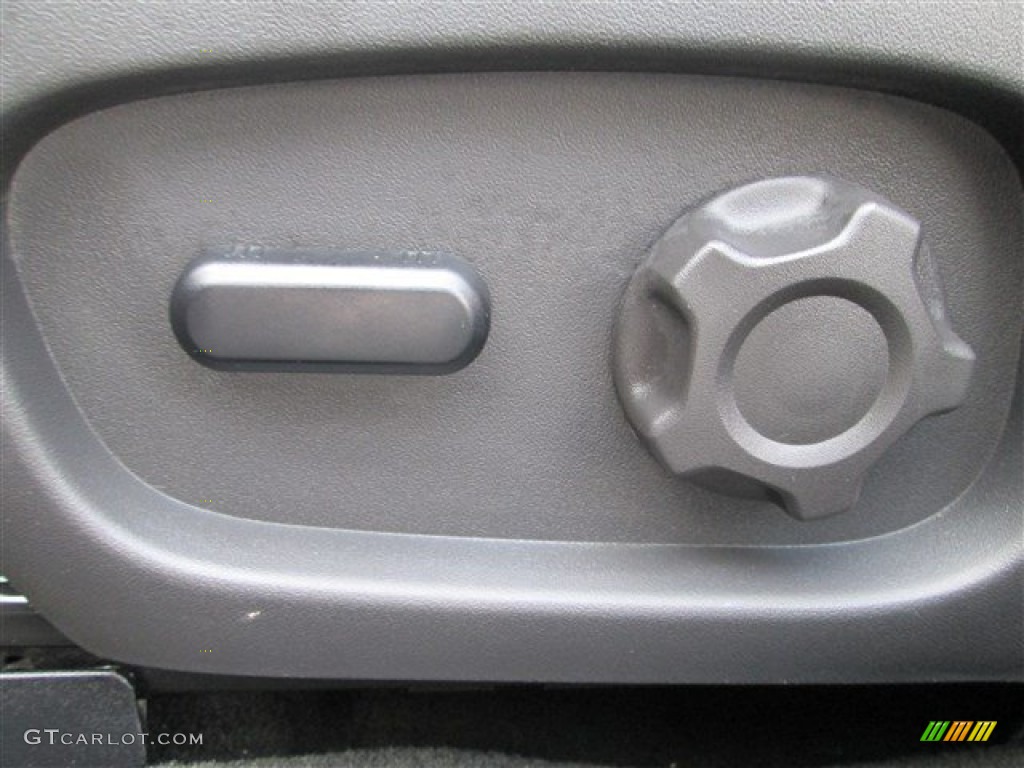 2011 Taurus SEL - Red Candy / Charcoal Black photo #14