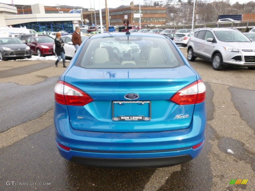 2014 Fiesta SE Sedan - Performance Blue / Medium Light Stone photo #7