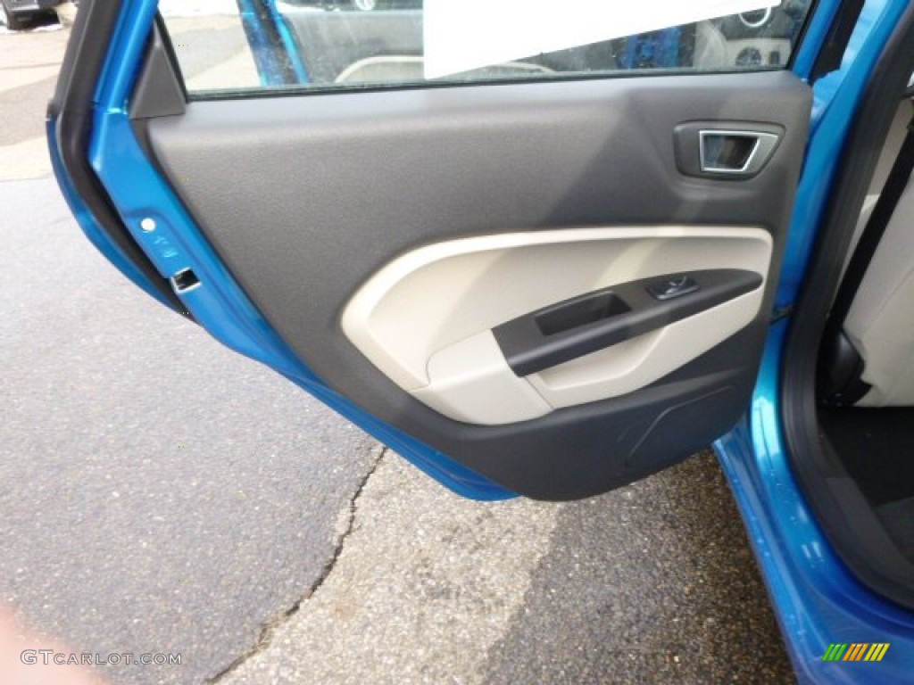 2014 Fiesta SE Sedan - Performance Blue / Medium Light Stone photo #13