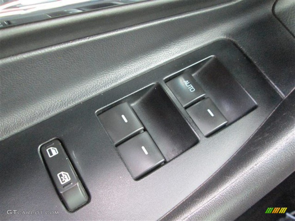 2011 Taurus SEL - Red Candy / Charcoal Black photo #20